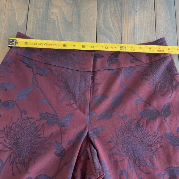 Ann Taylor FactorySignature Floral Chino Pants Stretch Maroon Curvy Size 8 (M5) - Picture 9 of 9